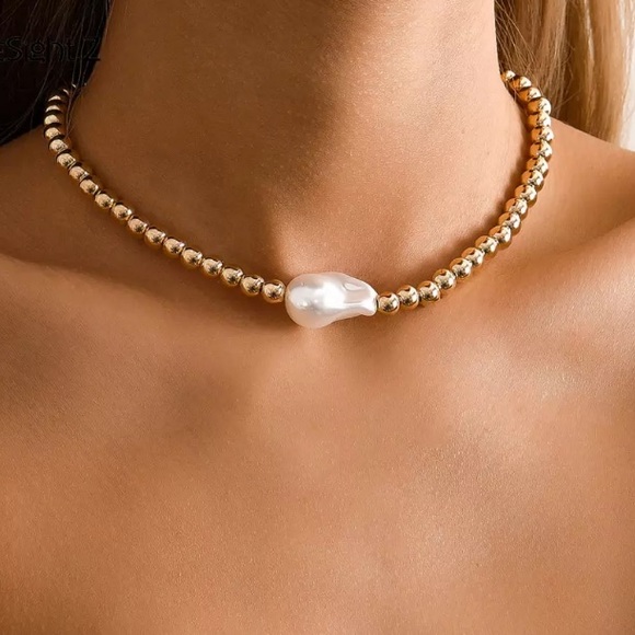 Gold Beads Baroque Necklace Choker - Picture 2 of 4